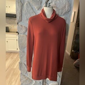 Madison & Berkeley Burnt Orange Cowl Neck Long Sleeve Tunic Top- Size Medium